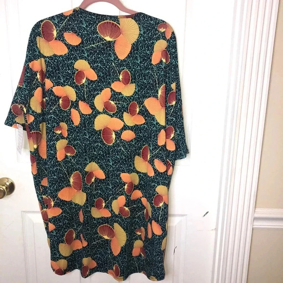 Lula roe top Irma multicolored size lg - Picture 5 of 5